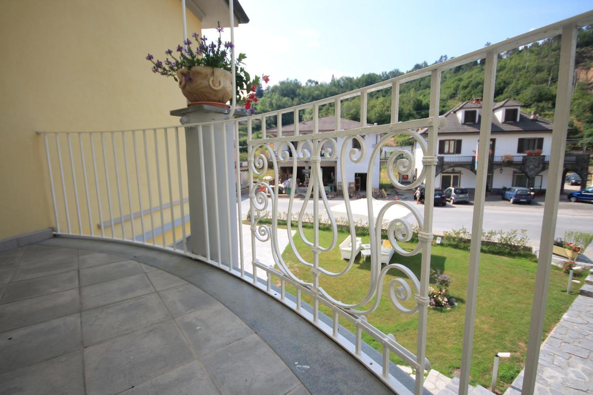 Affittacamere Bel Sole Borghetto di Vara Kültér fotó